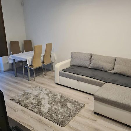 Verebes Apartman Győr Eksteriør bilde